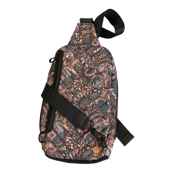 Sakroots Crossbody Sling Backpack Hiker Floral - Picture 2 of 11